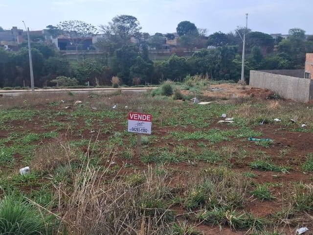 Terreno com 208m², à venda, no bairro Residencial Acrópole II em Goiânia