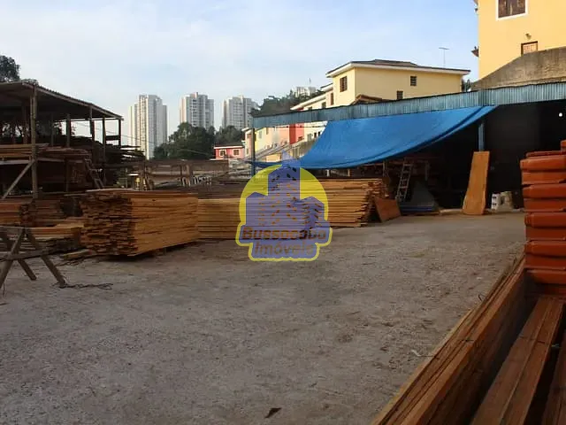 Terreno com 651m², para alugar, no bairro Jardim do Lago em São Paulo