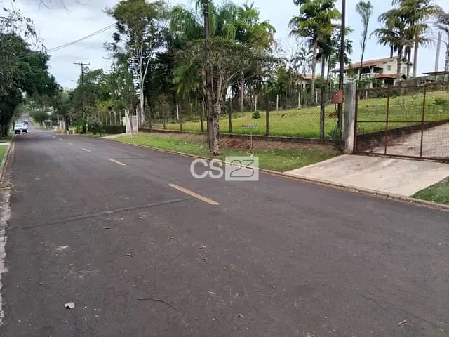 Chácara com 3000m² 2 quartos e 3 banheiros, à venda, no bairro Estância Cabral em Cambé