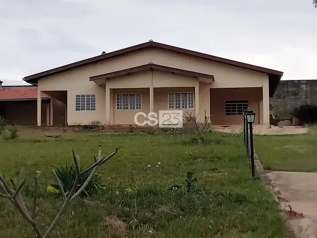 Chácara com 3000m² 2 quartos e 3 banheiros, à venda, no bairro Estância Cabral em Cambé