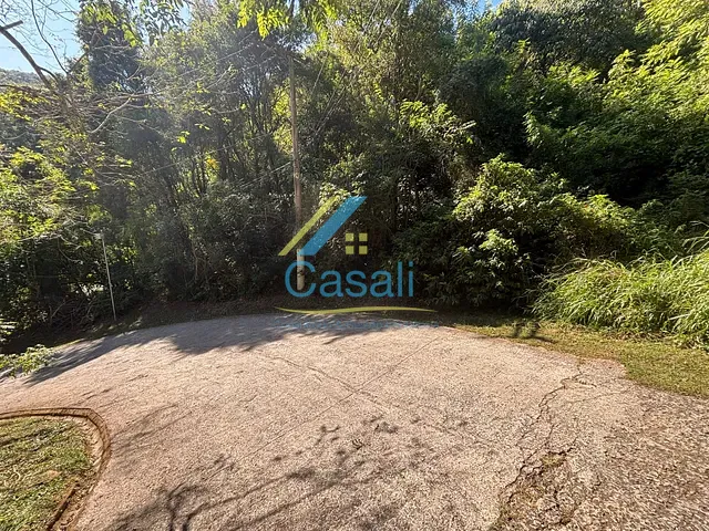 Terreno com 2634m², à venda, no bairro Vila Santo Antônio em São Roque