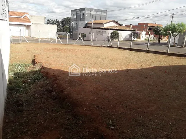 Terreno com 301m², à venda, no bairro Jardim Cândido Bertini em Santa Bárbara D'Oeste