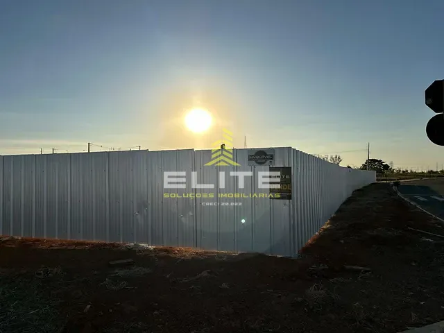 Terreno com 5849m², à venda, no bairro Parque dos Poderes em Sorriso