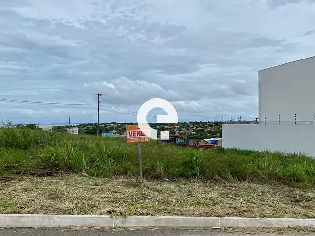 Terreno com 250m², à venda, no bairro Cidade Jardim (Buriti) em Santarém