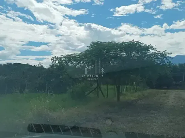 Terreno com 455m², à venda, no bairro Cotia em Guapimirim