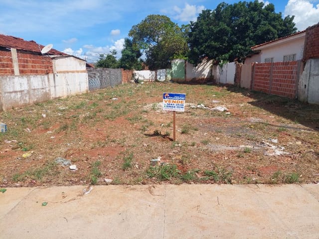 Terreno com 342m², à venda, no bairro Jardim Perola em Birigui