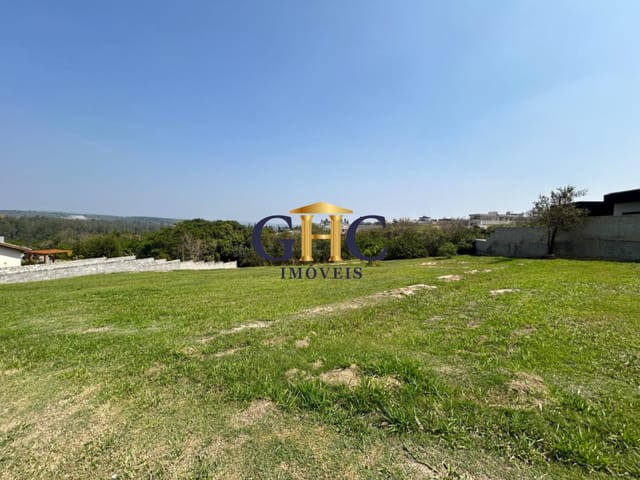 Terreno com 1000m² 3 quartos e 4 banheiros, à venda, no bairro Residencial Fazenda Alta Vista em Salto de Pirapora
