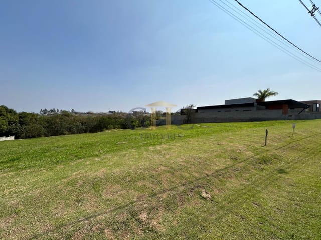 Terreno com 1000m² 3 quartos e 4 banheiros, à venda, no bairro Residencial Fazenda Alta Vista em Salto de Pirapora