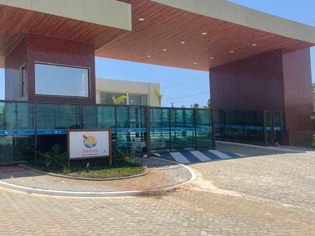 Terreno com 288m², à venda, no bairro Centro em Barra dos Coqueiros