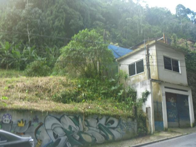 Terreno à venda, no bairro Castelanea em Petrópolis