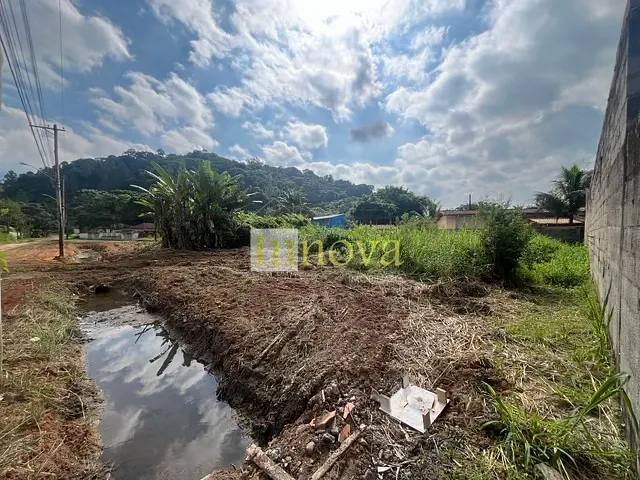 Terreno com 360m², à venda, no bairro Capricónio III em Caraguatatuba
