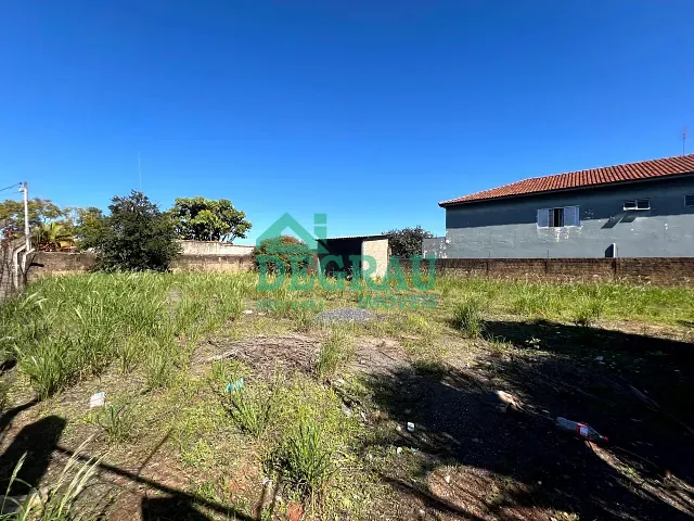 Terreno com 528m², à venda, no bairro Parque Cimentolândia em Itapeva