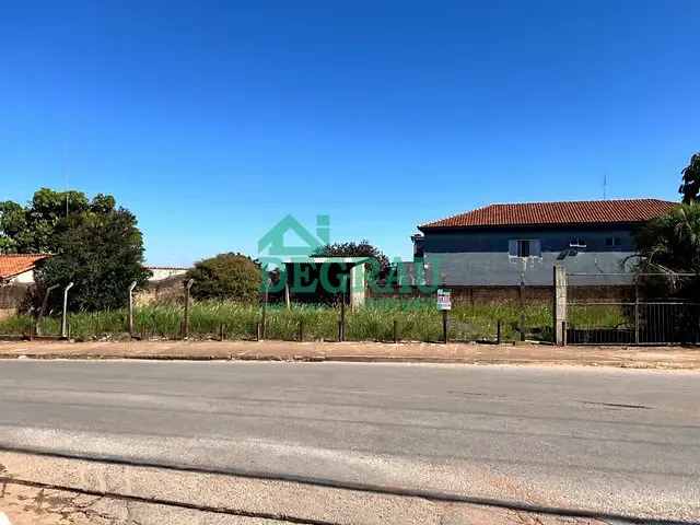 Terreno com 528m², à venda, no bairro Parque Cimentolândia em Itapeva