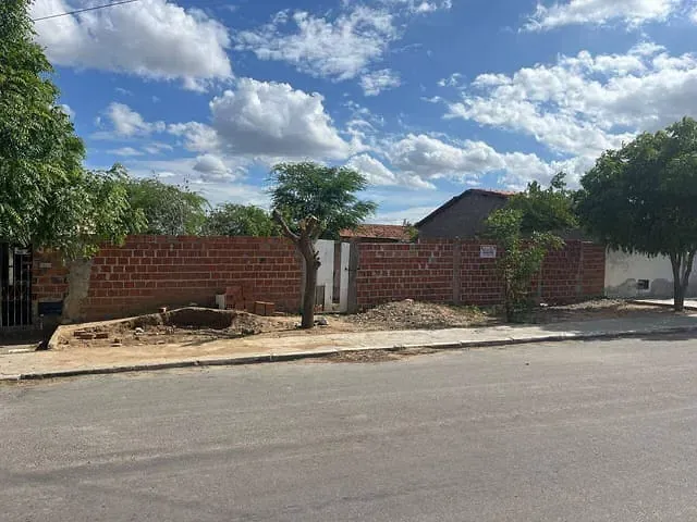 Terreno com 200m², à venda, no bairro Cardeal Brandão Vilela em Paulo Afonso