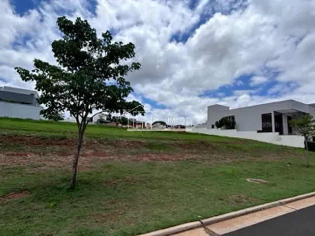 Terreno com 476m², à venda, no bairro Granja Marileusa em Uberlândia