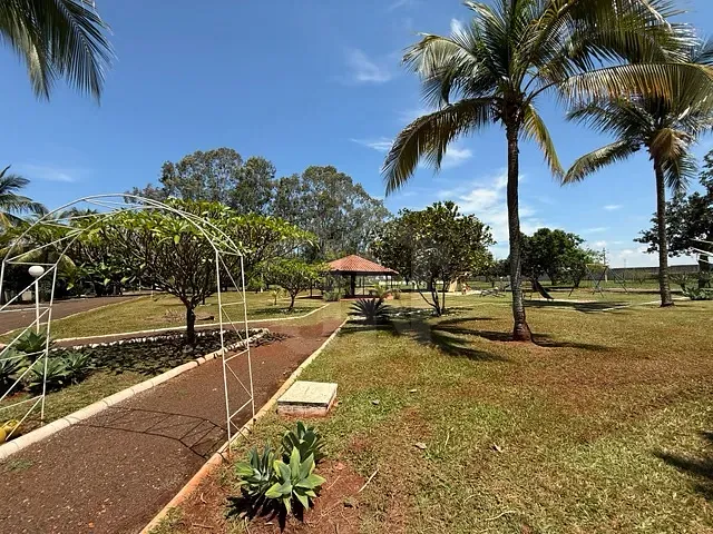 Terreno com 1300m², à venda, no bairro Village Bandeirantes em Jardinópolis