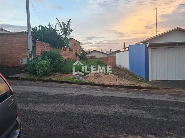 Terreno com 176m², à venda, no bairro Jardim Alcebiades Quilice em Mococa
