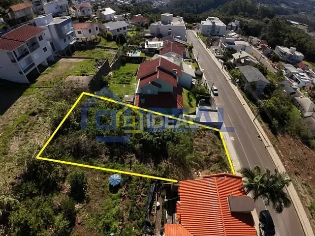 Terreno com 450m², à venda, no bairro Parque de Exposições em Concórdia
