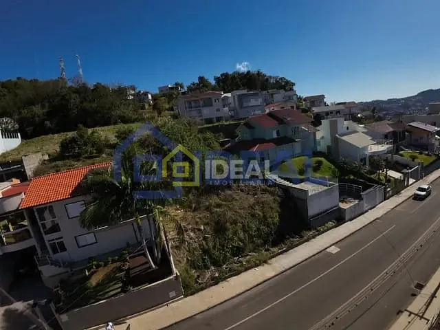 Terreno com 450m², à venda, no bairro Parque de Exposições em Concórdia