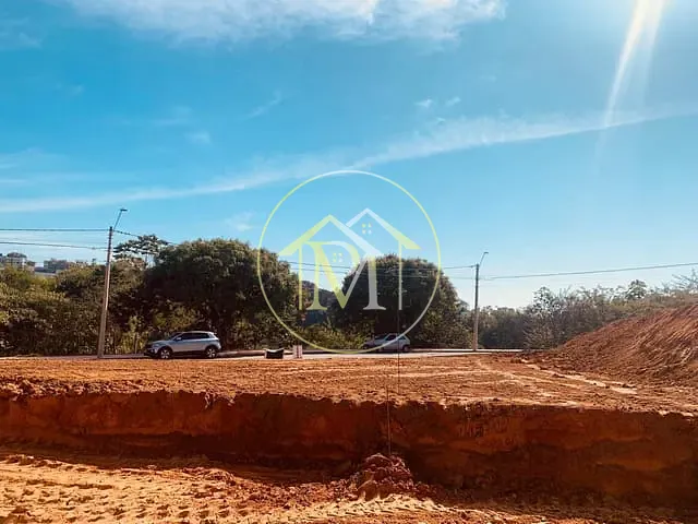 Terreno com 379m², à venda, no bairro Jardim Villagio Milano em Sorocaba