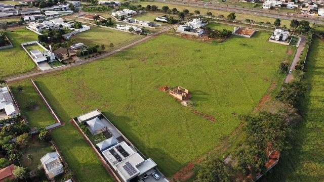 Terreno com 1202m², à venda, no bairro Condomínio Villágio Baiocchi em Goianira