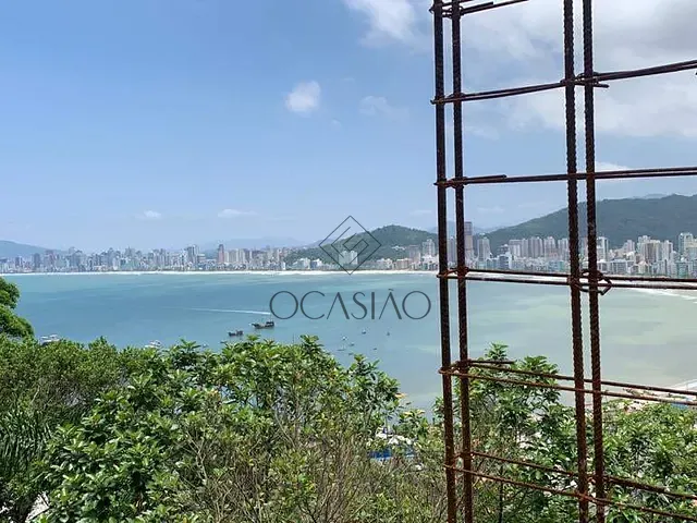 Terreno com 974m², à venda, no bairro CANTO DA PRAIA em Itapema