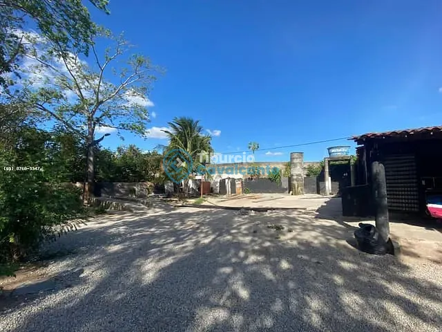 Terreno 1 quarto e 1 banheiro, à venda, no bairro Centro em Maranguape
