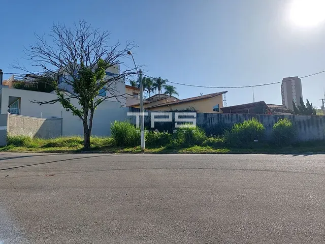 Terreno com 361m², à venda, no bairro Portal das Colinas em Guaratinguetá