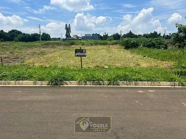 Terreno com 256m², à venda, no bairro Residencial Europa em Holambra