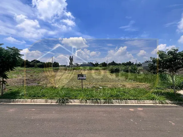 Terreno com 256m², à venda, no bairro Residencial Europa em Holambra