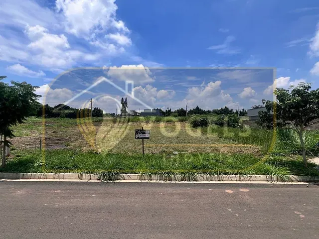Terreno com 256m², à venda, no bairro Residencial Europa em Holambra