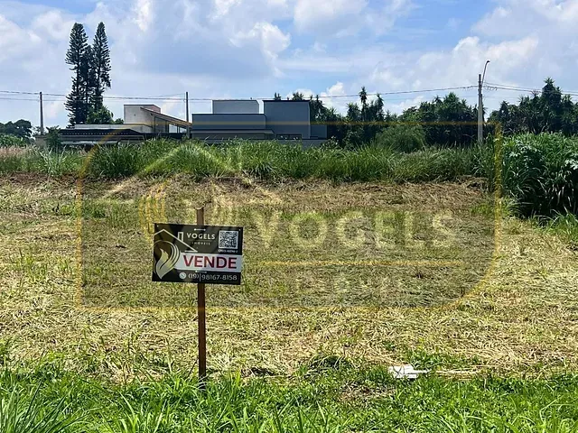 Terreno com 256m², à venda, no bairro Residencial Europa em Holambra