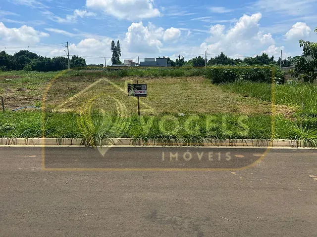 Terreno com 256m², à venda, no bairro Residencial Europa em Holambra