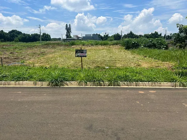 Terreno com 256m², à venda, no bairro Residencial Europa em Holambra