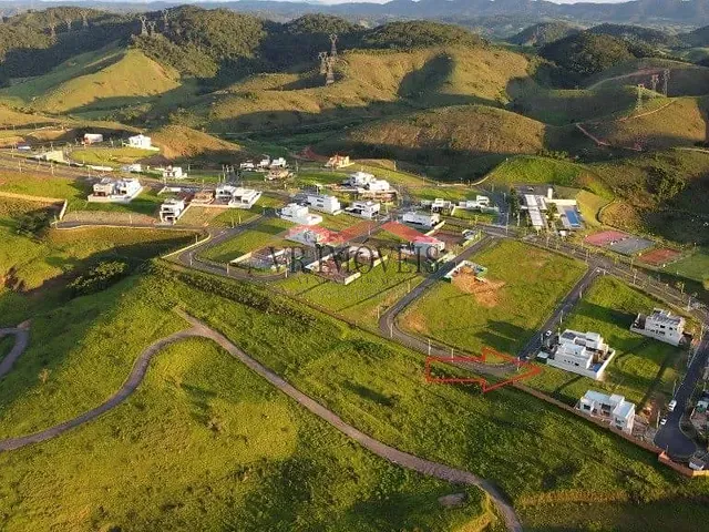 Terreno com 420m², à venda, no bairro Casa de Pedra em Volta Redonda