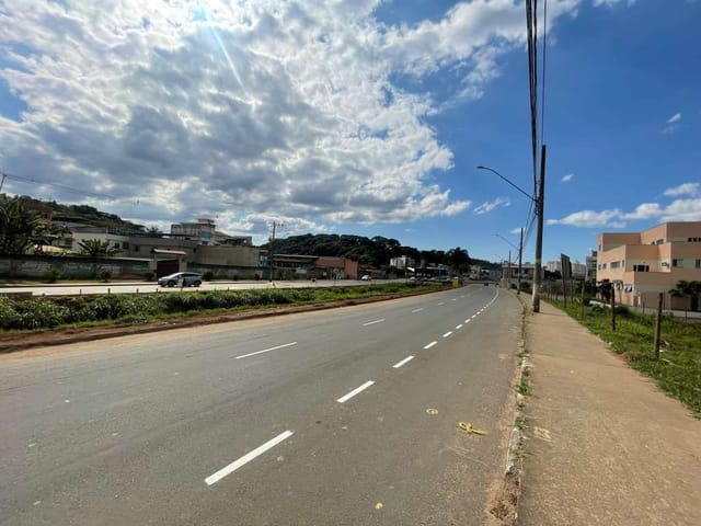 Terreno com 16108m², à venda, no bairro São Pedro em Juiz de Fora