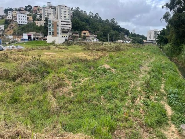 Terreno com 16108m², à venda, no bairro São Pedro em Juiz de Fora