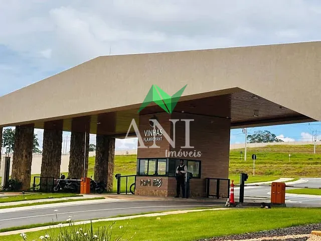Terreno com 270m², à venda, no bairro Vinhas Flamboyant em Senador Canedo