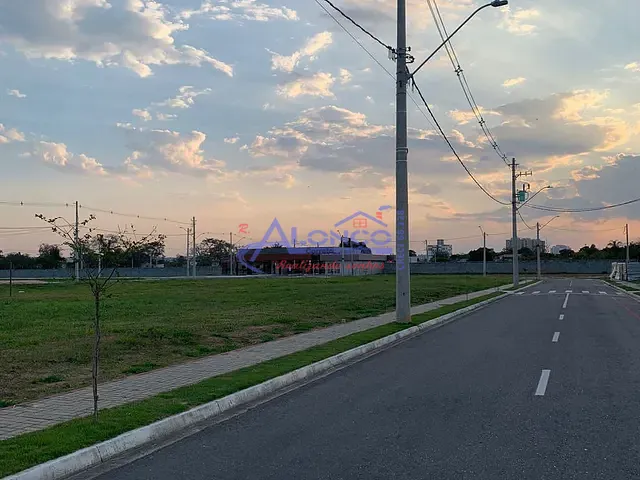 Terreno com 300m², à venda, no bairro Jardim Aprisco do Vale em Jacareí