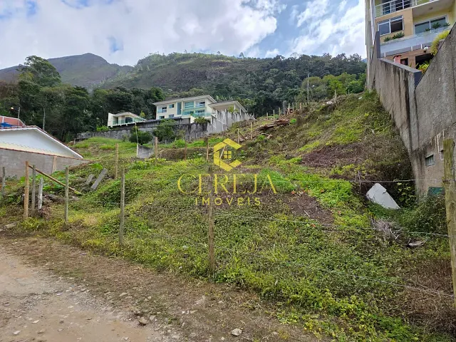 Terreno com 420m², à venda, no bairro Cônego em Nova Friburgo