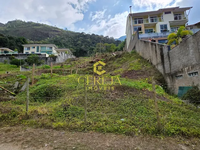 Terreno com 420m², à venda, no bairro Cônego em Nova Friburgo