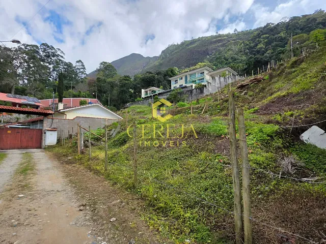 Terreno com 420m², à venda, no bairro Cônego em Nova Friburgo