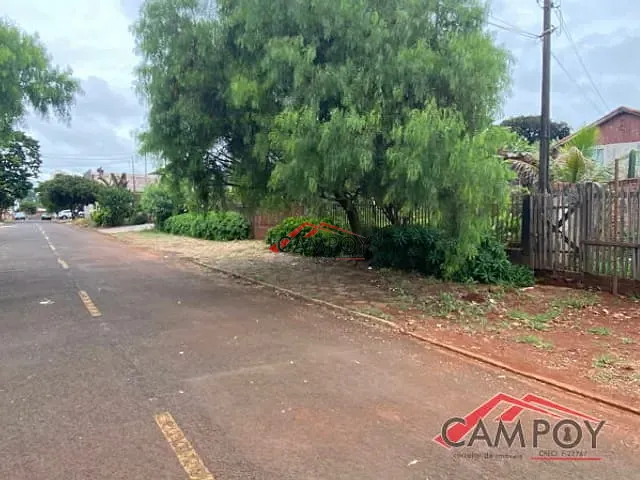 Terreno com 486m², à venda, no bairro Jardim Diamantina em Apucarana