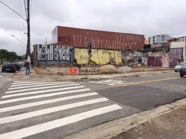 Terreno com 588m², à venda, no bairro Parque Novo Oratório em Santo André