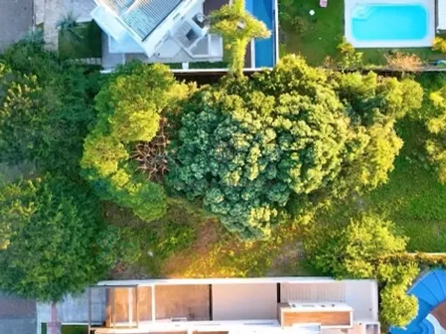 Terreno com 600m², à venda, no bairro Jurerê Internacional em Florianópolis