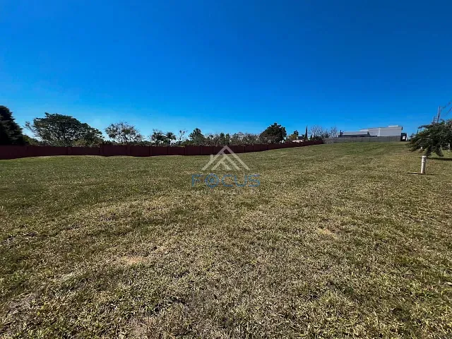 Terreno com 393m², à venda, no bairro Villagio Azzure em Itupeva