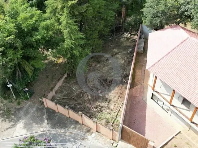Terreno com 476m², à venda, no bairro Jardim Maristela em Atibaia