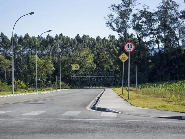 Terreno com 603m², à venda, no bairro Sul do Rio em Santo Amaro da Imperatriz