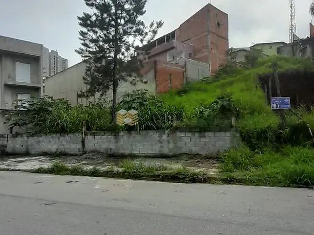 Terreno com 363m², à venda, no bairro São Luiz (Polvilho) em Cajamar