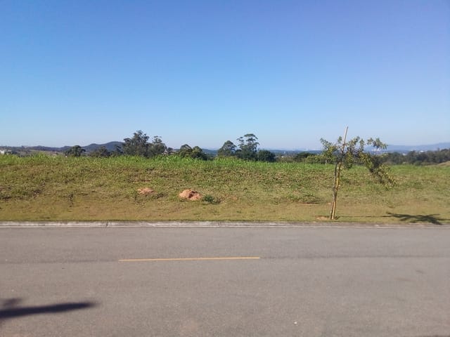 Terreno à venda, no bairro Monte Alegre em Vinhedo